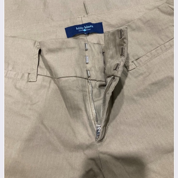 NWOT Women’s Billy Blues Vintage Khaki Pants in Tan - Picture 5 of 6
